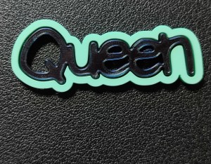 Napis QUEEN pastel miętowy ramka czarny  środek STREFA OKAZJI  