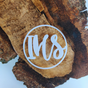 IHS w kole z białej pleksi PL24