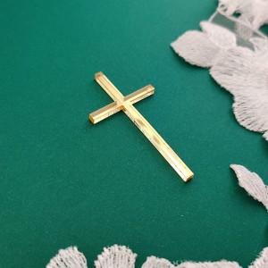 Krzyż złota pleksi 