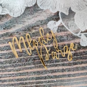 Napis MŁODEJ PARZE  złoto pleksi PL223