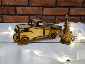 Samochód z choinką HDF 