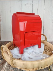 Wielka SKRZYNKA NA LISTY do św. Mikołaja - czerwona pleksi 30 x 20 x 15 cm