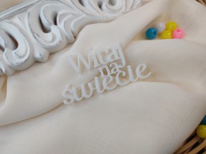 Napis WITAJ NA ŚWIECIE biała pleksi SD29