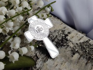 Krzyż IHS GRAWER srebrna PLEKSI PK33