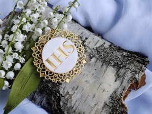 Hostia 3 biała PLEKSI złota podkładka PK56