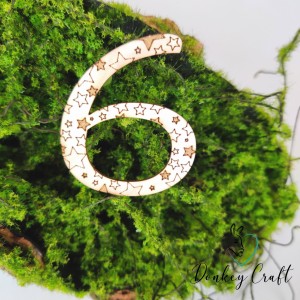 Tekturka Cyfra sześć - 6 - z gwiazdkami grawerowana C06