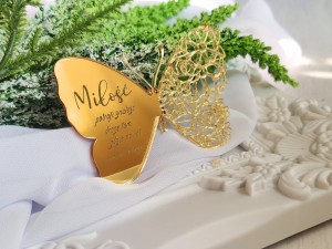 Motyl Miłość potrafi... grawer ZŁOTA pleksi SL133