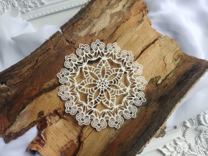 Koronka z masy plastycznej KOR21