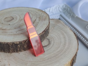 Szminka CZERWONE LUSTRO pleksi MM26