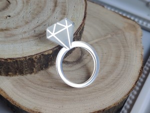 Pierścionek SREBRNA pleksi MM49