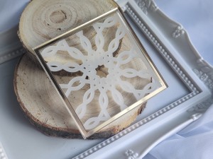 Tło kwadrat 11 MROŻONA pleksi plus ZŁOTA ramka  MM150