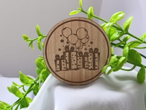 Prezenty z balonami grawer HDF klon UR56