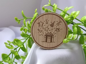 Prezent z konfetti grawer HDF klon UR58