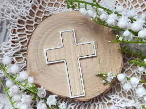 Krzyż HDF klon ramka biała PP27