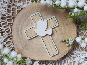 Krzyż 2 z gołąbkiem HDF klon ramka biała pleksi PP32