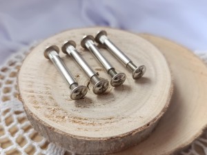 Śrubki do baz HDF z szybką WIĘKSZY DYSTANS  3 lub 4 sztuki